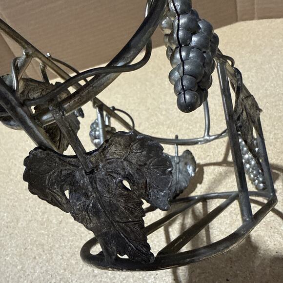 VTG Metal Wine Bottle Holder Grape Cluster Design Single Bottle Caddy - Picture 5 of 9